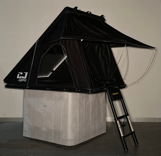 CJ 4x4 Horizon Rooftop Tent