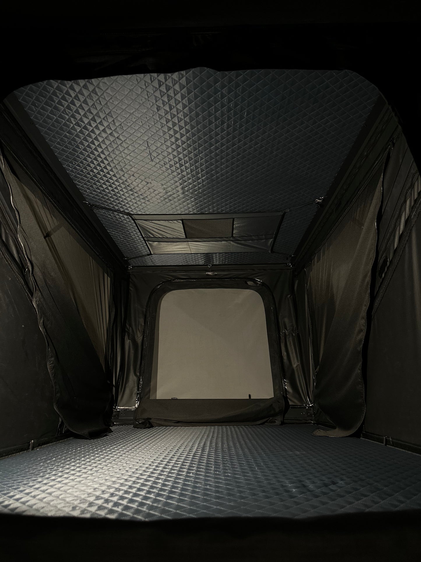 CJ 4x4 Platinum Rooftop Tent