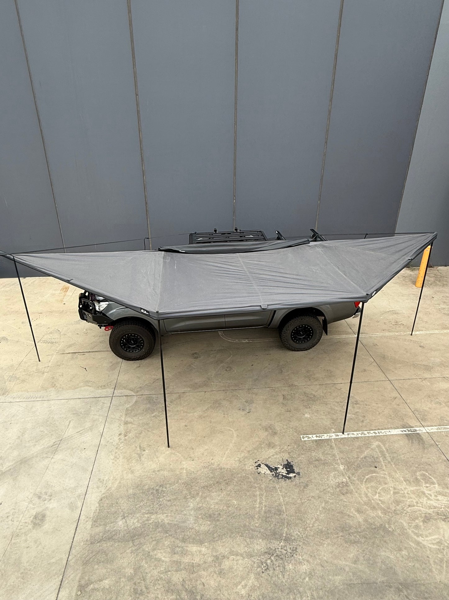 CJ 4x4 180 Degree Freestanding Awning