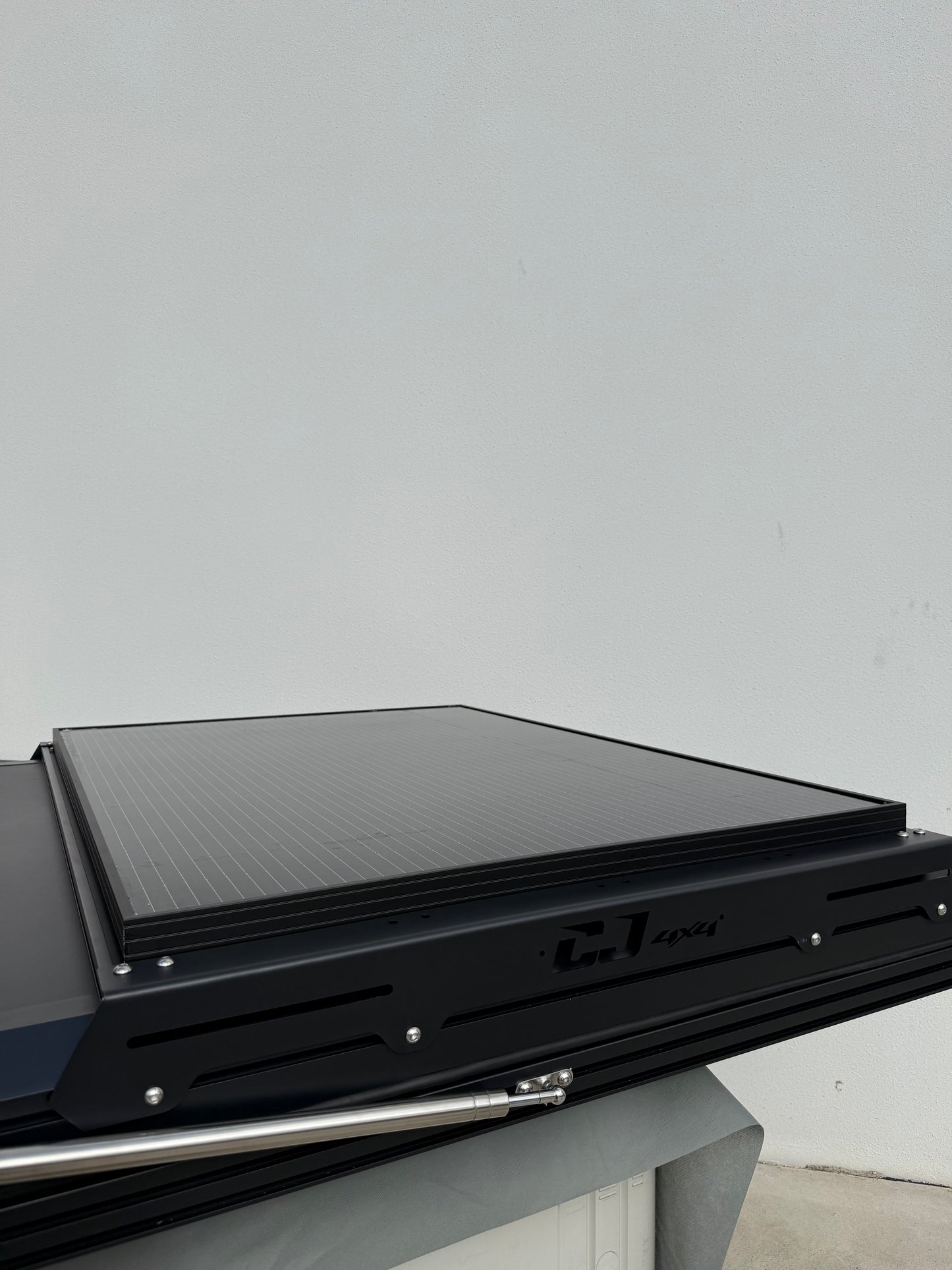 CJ 4x4 220W Black Solar Panel